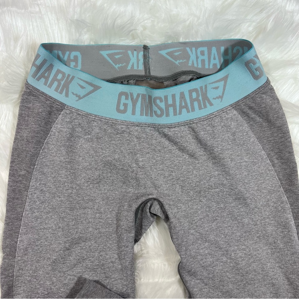 Gymshark Mid-Rise Training Brandmark Leggings - Picture 2 of 5